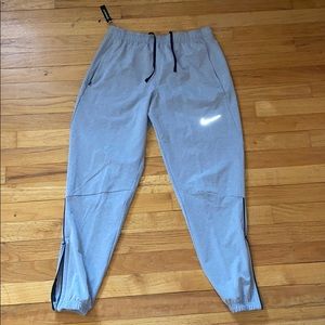 Nike windbreaker joggers
